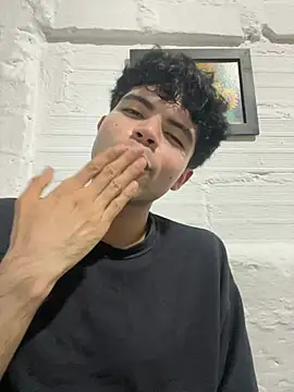Axel-Mejia 라이브 XXX 채팅