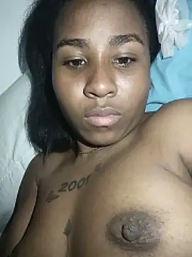 Negraamara Chat XXX live