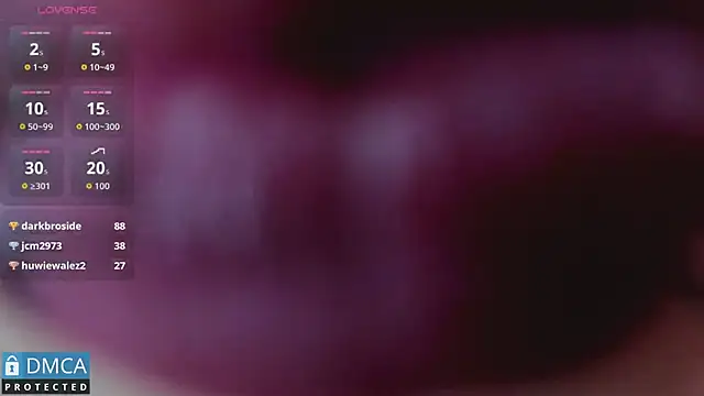 MaeveKuro Chat XXX in diretta