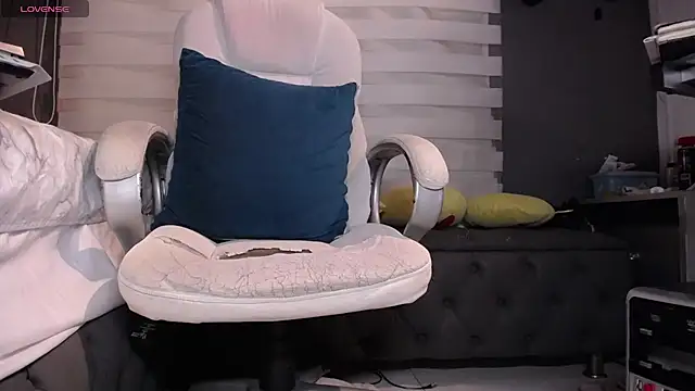 dirty_27cms Pertunjukan Webcam