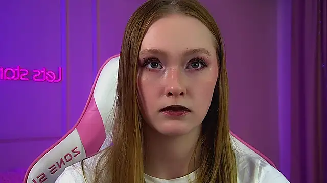 AgataFoxley's Live XXX Chat
