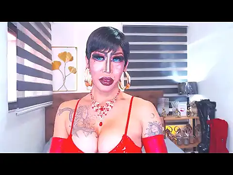 DominateMistressTania Chat XXX in diretta