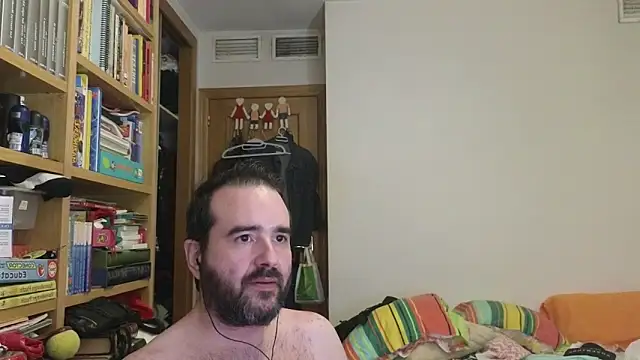 Chat +18 de curiosillo83 ao vivo