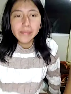 sarah12333's Live XXX Chat