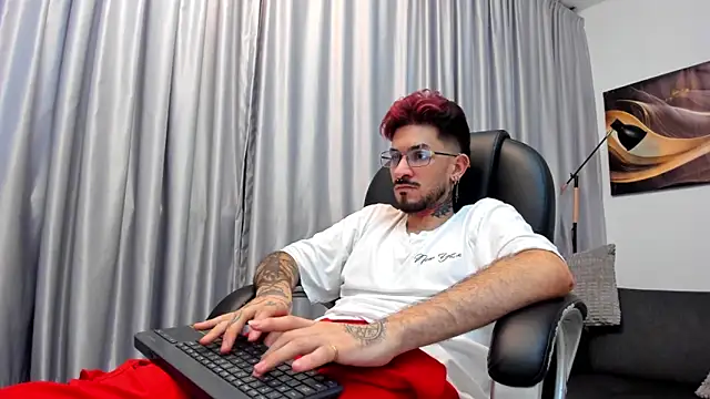 Jonathan_Soto live XXX chat