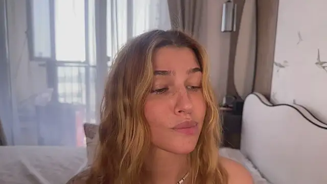 Anna_Six Adlı Modelin Canlı XXX Sohbeti