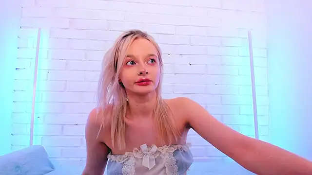AlessaKiss' Live XXX Chat