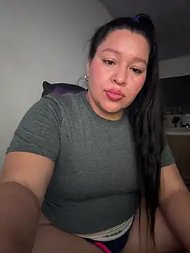 צ'אט XXX בשידור חי של Lovelipsbig