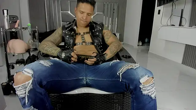 master_leather Live XXX Chat