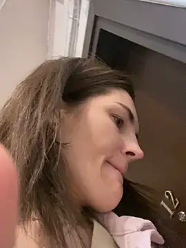 Ms-Lust1- élő XXX-chatje