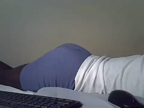 Chat +18 de Tikobs ao vivo