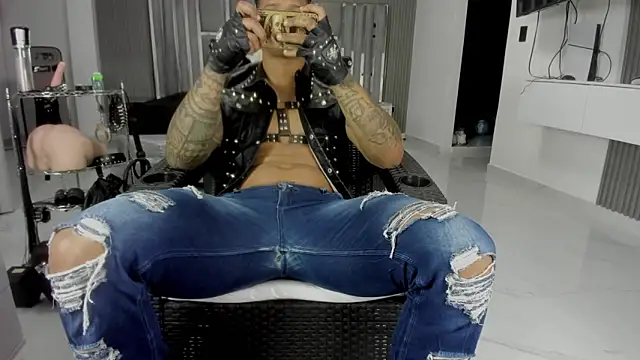 master_leather Chat XXX in diretta