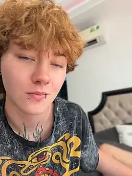 צ'אט XXX בשידור חי של IceMur
