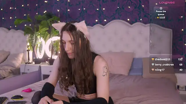Chat +18 de SilverMuse ao vivo