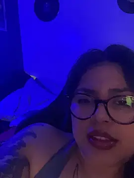 Chat +18 de miacanela_xo ao vivo