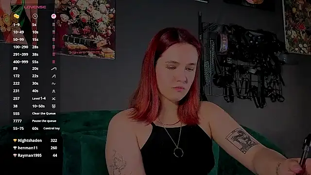 دردشة Serve_to_Alexa الجنسية المباشرة