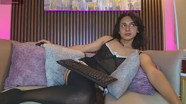 Онлайн чат XXX Elisasue