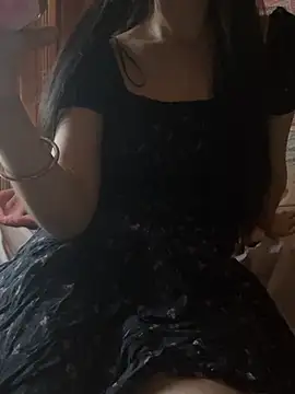 LaPetitechienne1 Live XXX-Chat