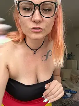 Fiebie_licious_ – Naživo XXX chat