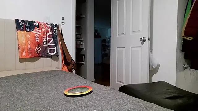 Tattedupdek Chat XXX live