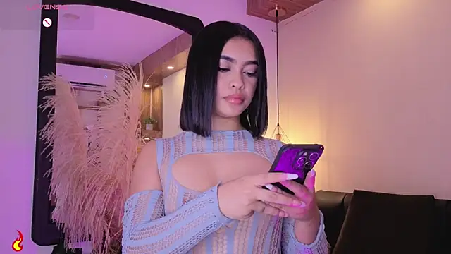 Chloe_monroeeのライブXXXチャット