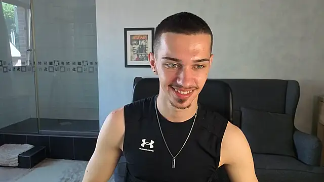 XXX chat uživo modela KaydenDrew