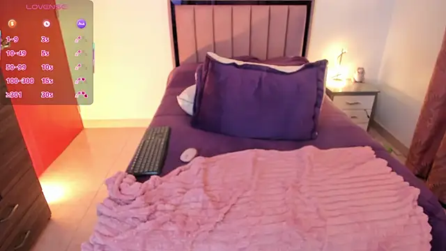 Kayla_foxxy লাইভ XXX চ্যাট