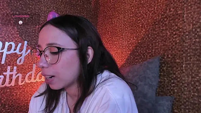 Apartment28's Live XXX Chat