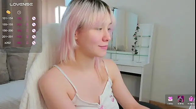 EmilyTrasen Live XXX chat
