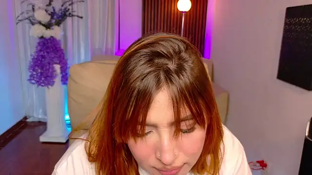 karla_hill_28のライブXXXチャット