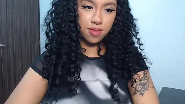 Chat +18 de barbara_falcons ao vivo