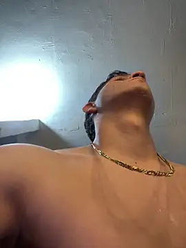 Czat XXX na żywo – Bodyxx23