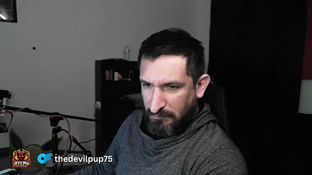 دردشة DevilPup75_ الجنسية المباشرة