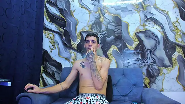 boy_max_latinのライブXXXチャット