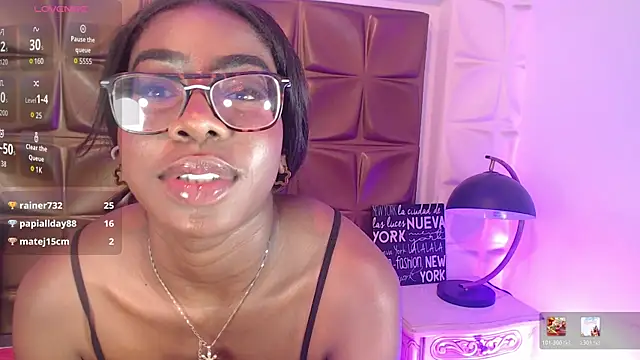 Chat XXX en directo de MelodyBlazze