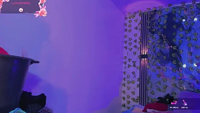 Roxy_alexa লাইভ XXX চ্যাট