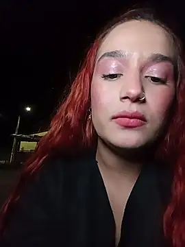 isabella_ferrer99 Adlı Modelin Canlı XXX Sohbeti