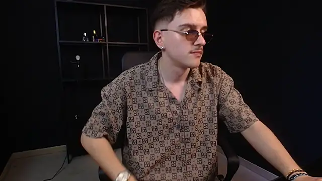 FelixStarkk 现场XXX聊天