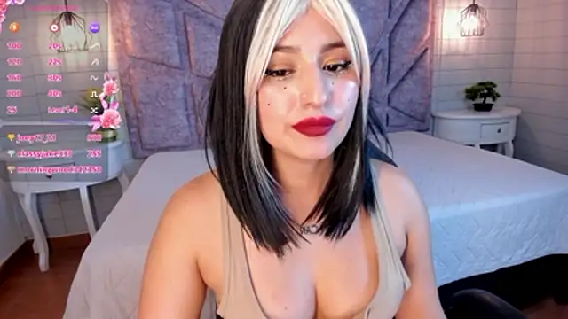 Maya_Rivers live XXX chat