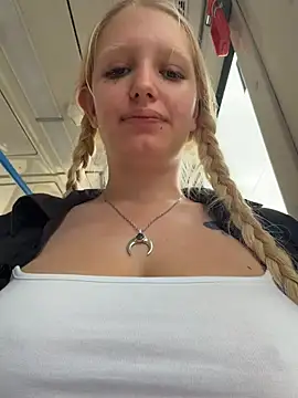 Chatroom XXX en direct de Mila_NoRules