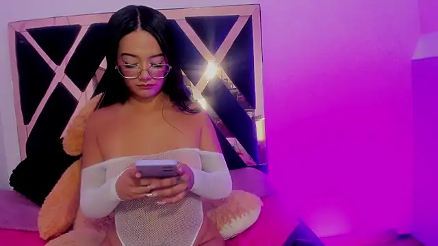 Alanna_moore Chat XXX in diretta
