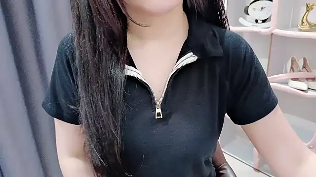 دردشة Ari-sweety الجنسية المباشرة