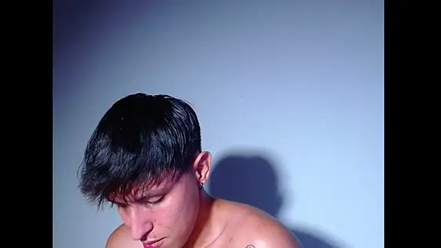 rowanbig's Live XXX Chat