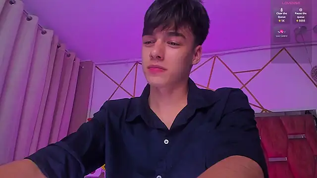 Gerony_ Adlı Modelin Canlı XXX Sohbeti