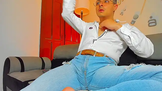 Leo_Hunt_ live XXX chat