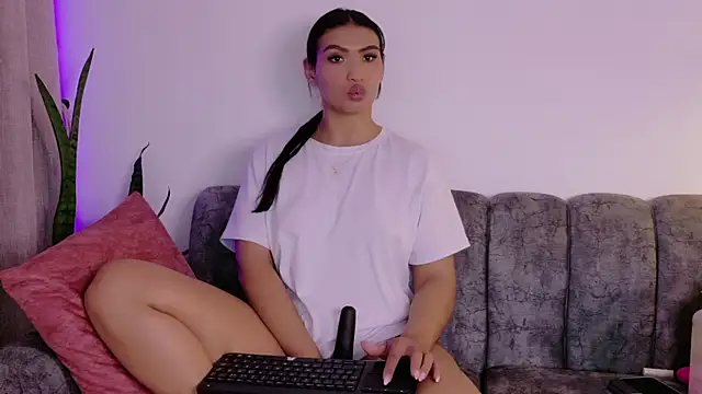 samiradoll XXX чат на живо