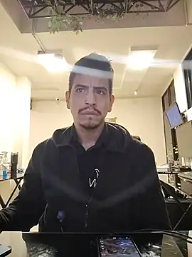 Juann-cock Live XXX-Chat