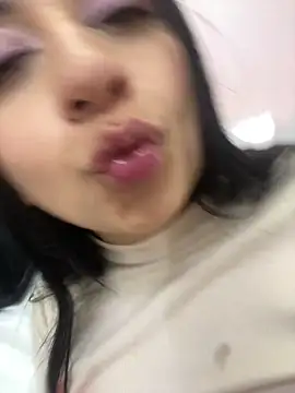 Elek_tra XXX чат на живо