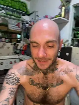 N3N3_SINS' Live XXX Chat