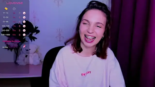 KindHazelHere_'s Live XXX Chat